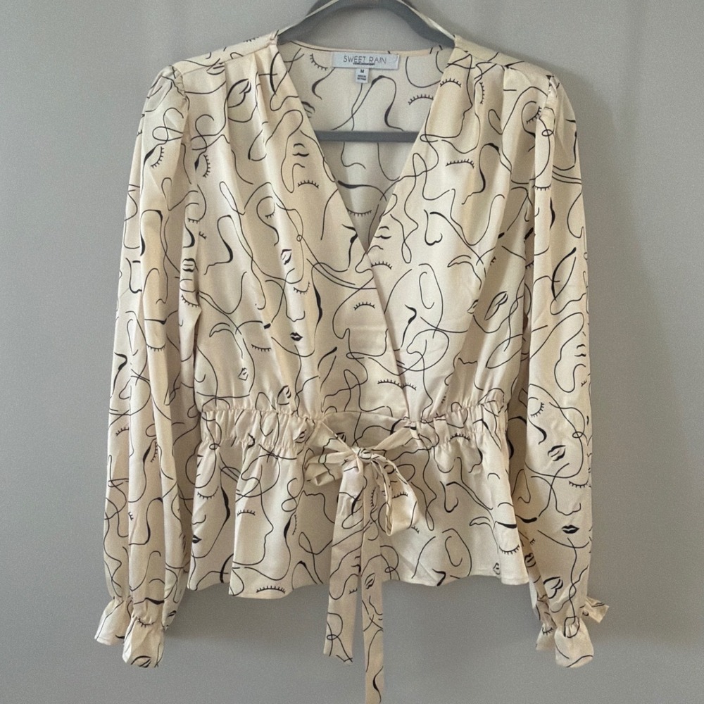 Sweet Rain Abstract Face Line Art Blouse Cream Black Peplum Tie Waist Medium